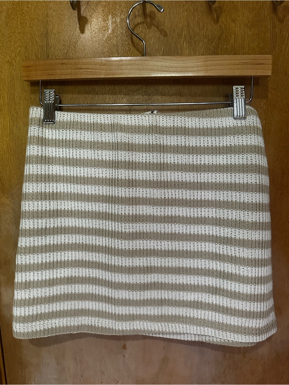 Missguided Striped Knit Mini Skirt in Beige and White Medium - Picture 4 of 5